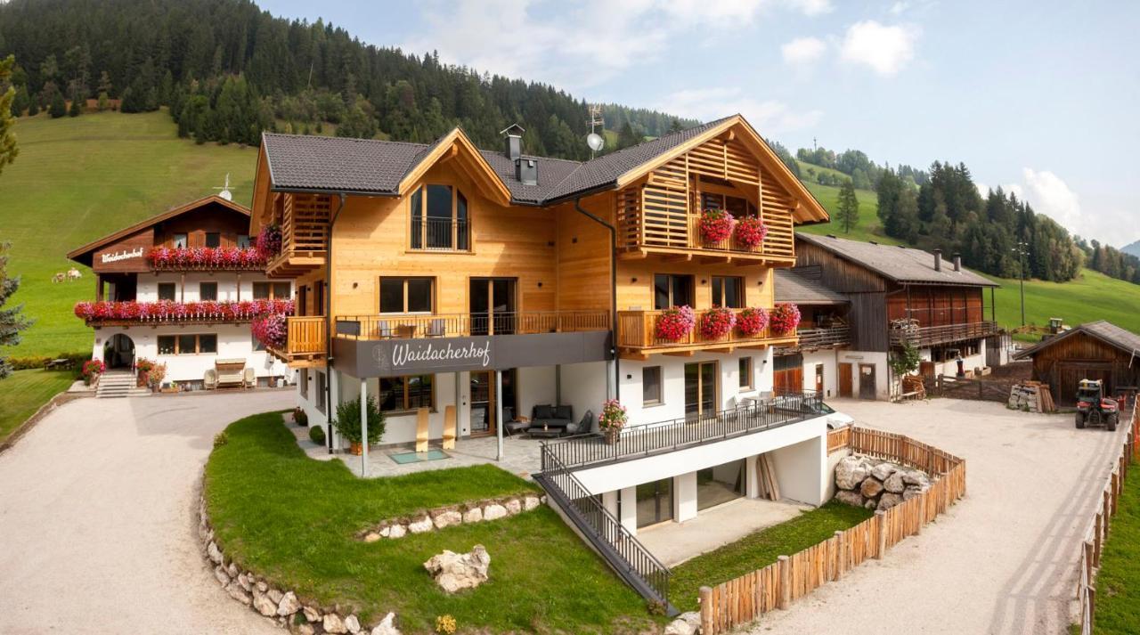 Waidacherhof Apartments Braies  Exterior photo