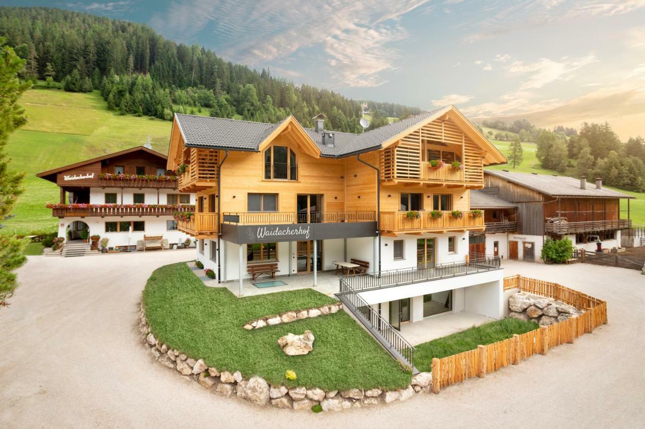 Waidacherhof Apartments Braies  Exterior photo